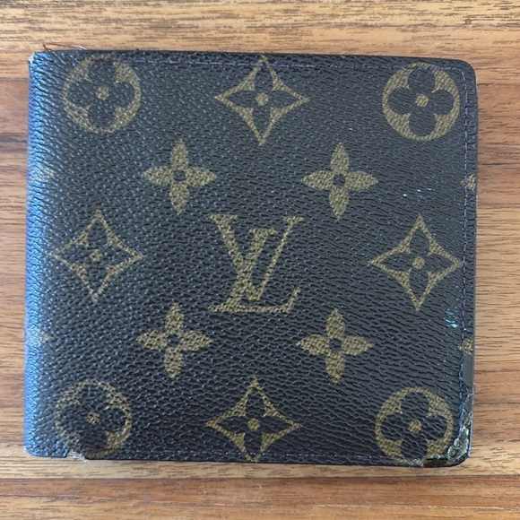 100% Authentic LV Louis Vuitton Bifold Monogram Wallet - Picture 2 of 11